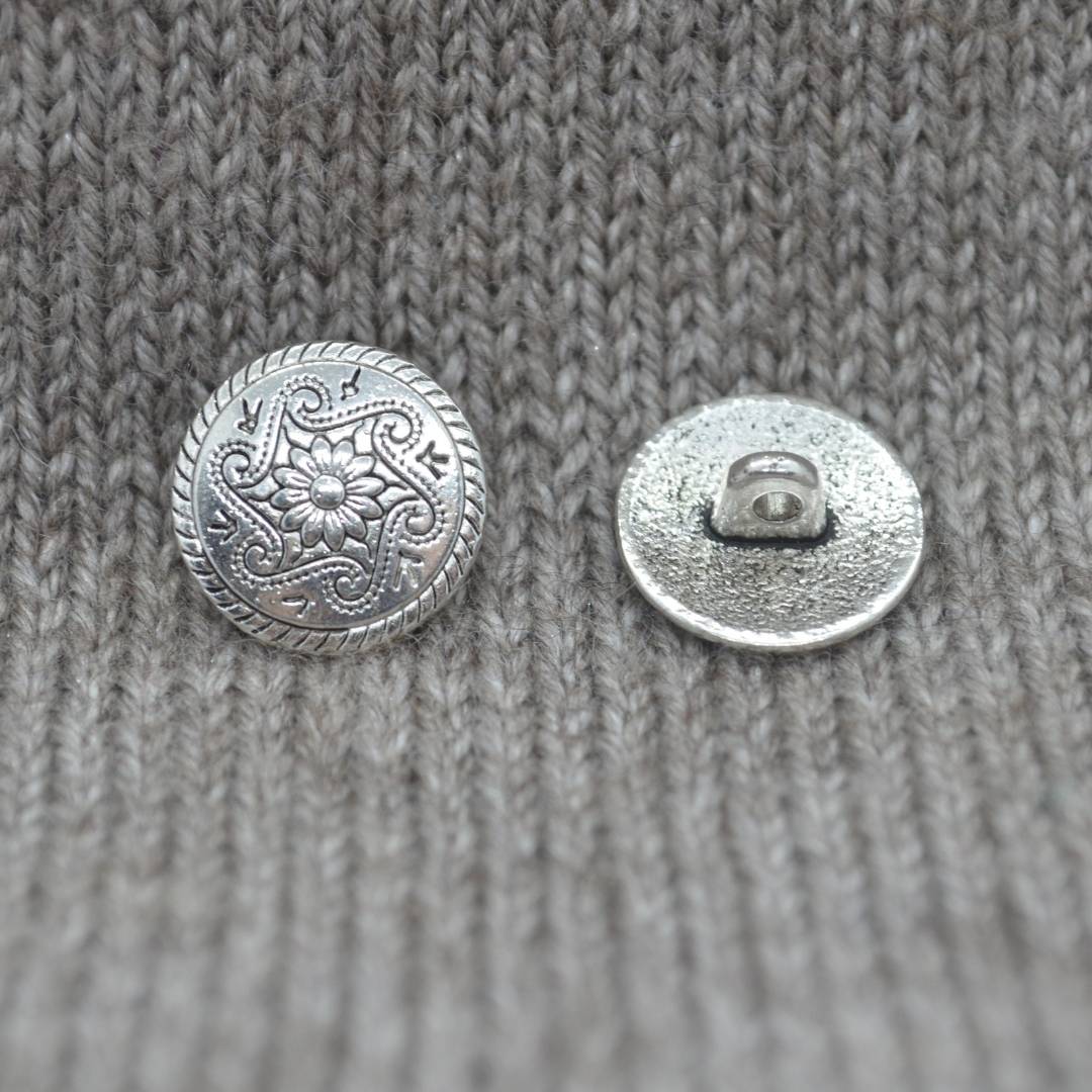Carved Pattern - Antique Silver Shank Buttons 15mm / 5/8