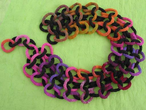 Chain d'Amour Scarf by Lucy Neatby - Digital Pattern