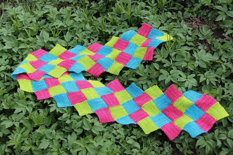 Entrelac Scarf by Lucy Neatby - Digital Pattern