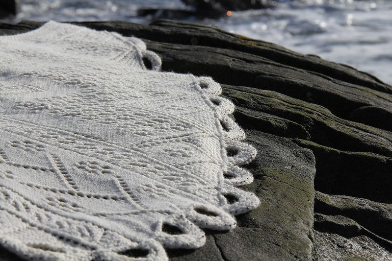 Châle à fleurs des îles Féroé par Lucy Neatby - Modèle numérique