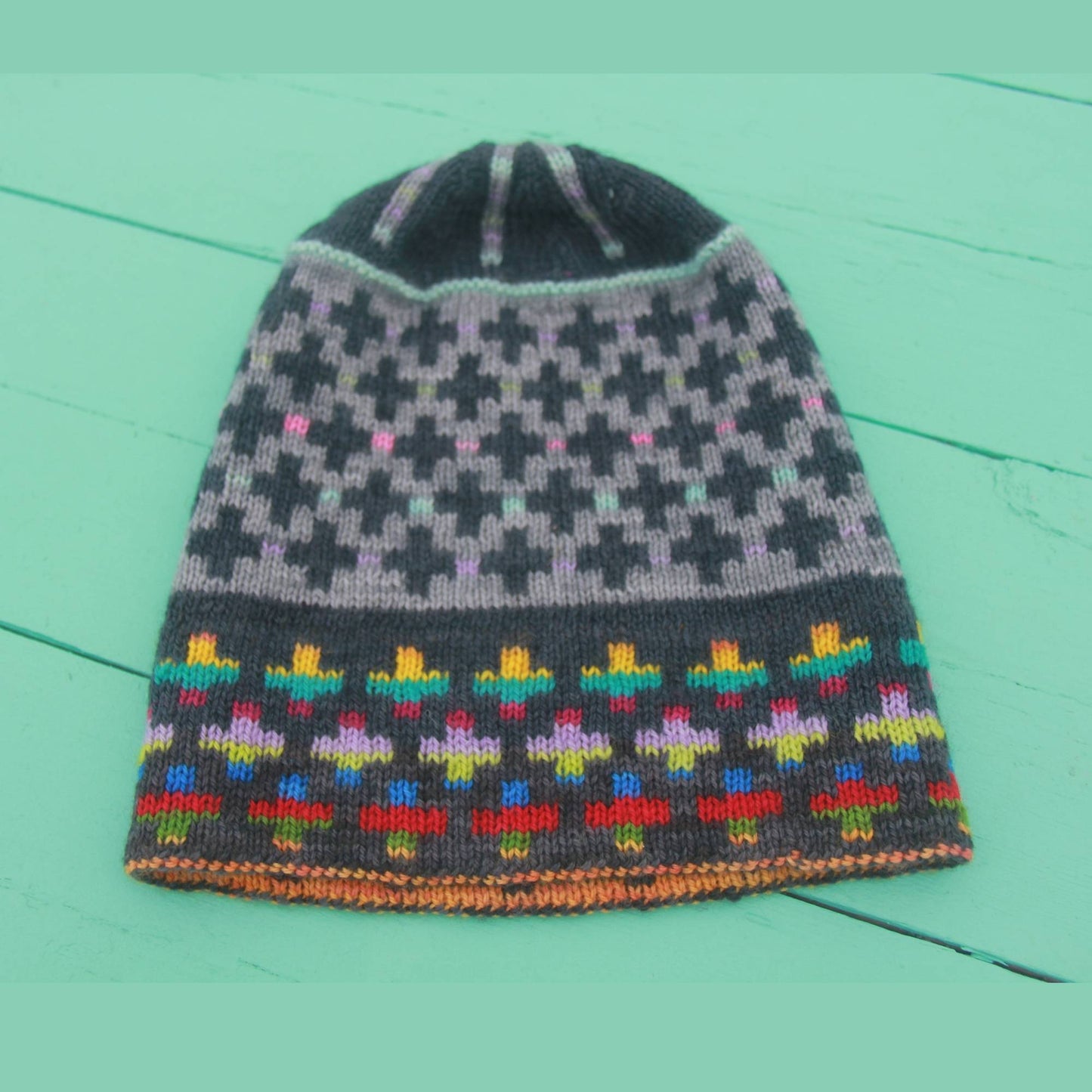 Hot Head DK Hat by Lucy Neatby - Digital Pattern