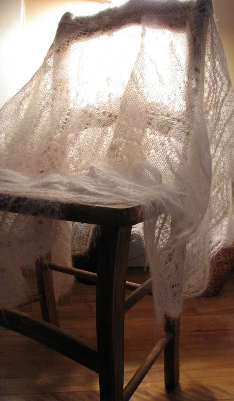 Poinsettia Shawl by Lucy Neatby - Digital Pattern