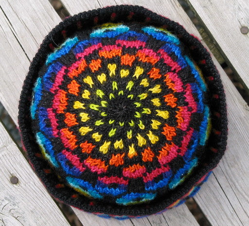 Sizzling Hot Hat by Lucy Neatby | Digital Pattern
