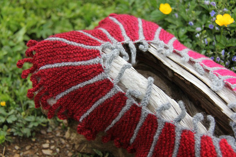 Zen Mountain Scarf by Lucy Neatby - Digital Pattern