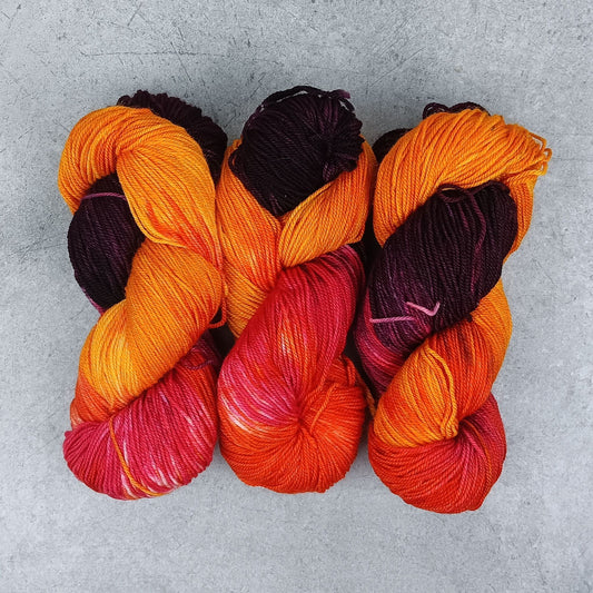 Flamme - Black Tit Fingering/Sock - 80/20 Merino Nylon