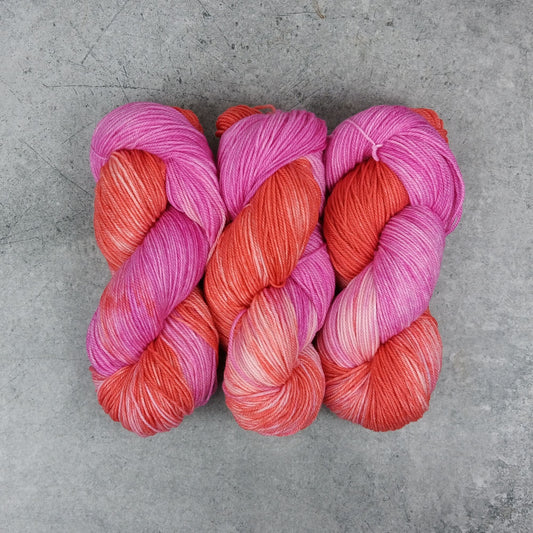 Peonies & Roses - Black Tit Fingering/Sock - 80/20 Merino Nylon