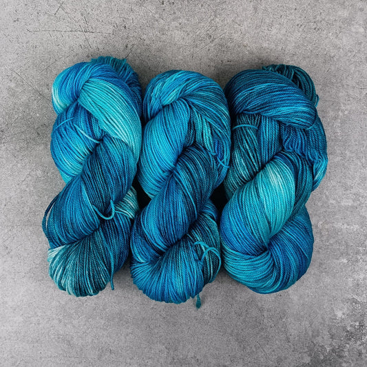 Placencia - Black Tit Fingering/Sock - 80/20 Merino Nylon