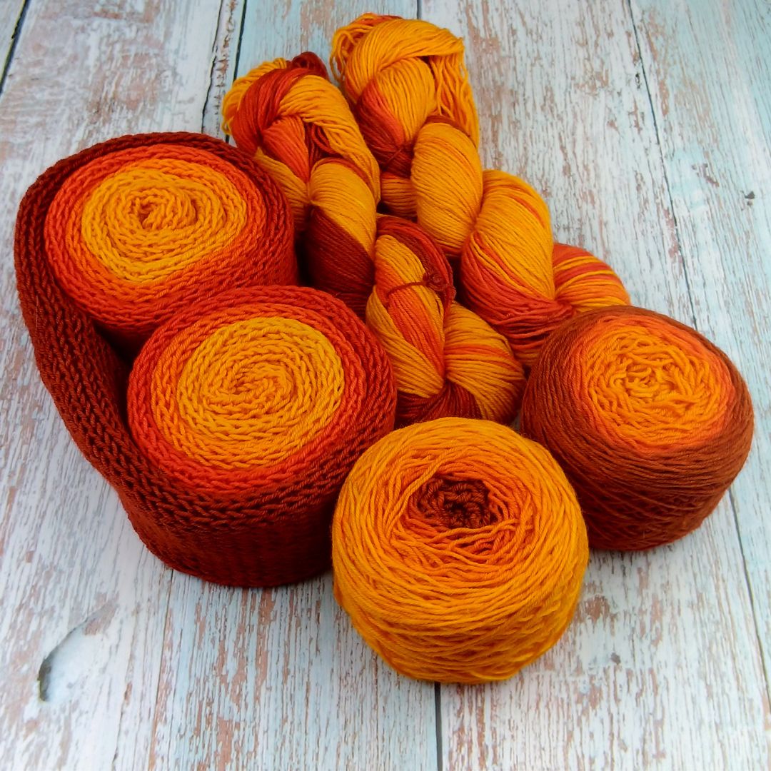 Gradient - Flamme - Chickadee Fingering/Sock - Ready to ship