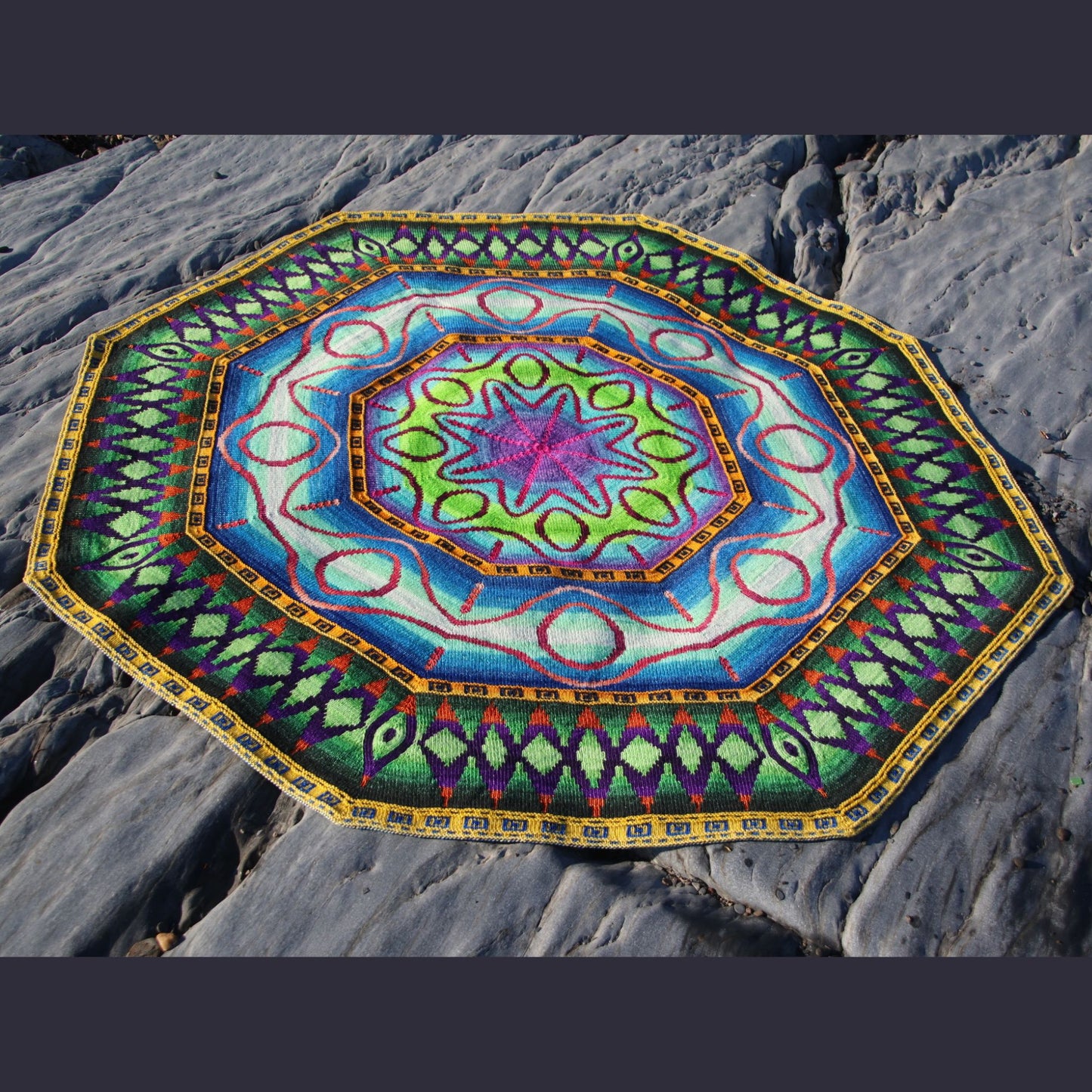 Northern Lights DK Blanket by Lucy Neatby | Digital Knitting Pattern