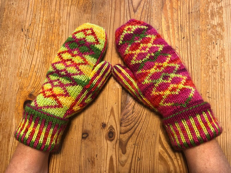 Adventure Mittens by Lucy Neatby - Digital Pattern