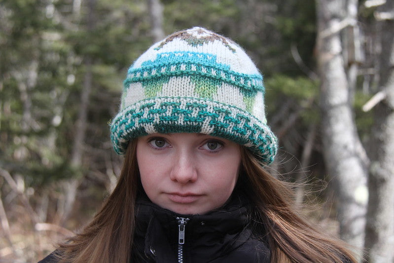 Aqueduct DK Hat and Tea Cozy by Lucy Neatby | Digital Pattern