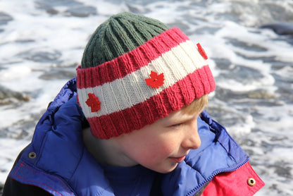 Button-Me Hat by Lucy Neatby | Digital Pattern