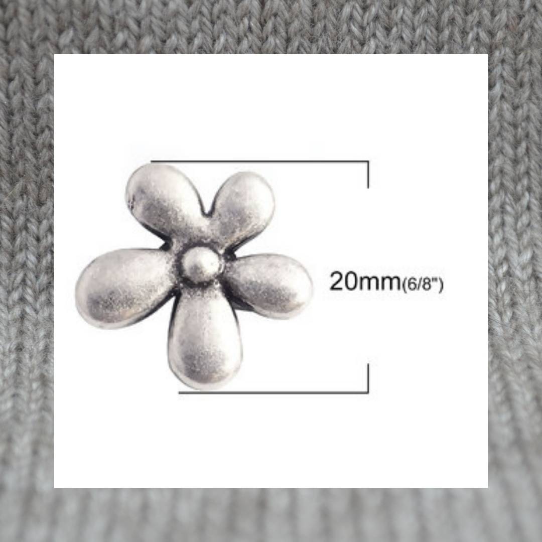 Flower - Antique Silver Shank Buttons 20mm x 19mm / 6/8"