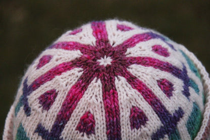 Chain-Gang DK Hat by Lucy Neatby | Digital Pattern