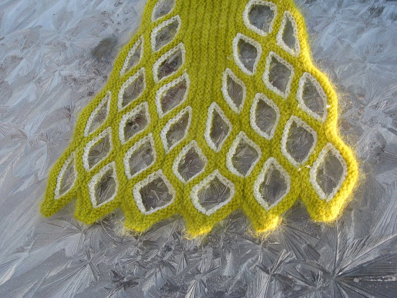 Emperor's New Scarf by Lucy Neatby - Digital Pattern