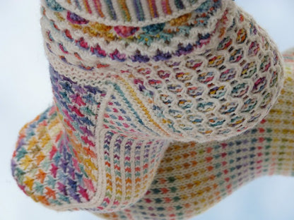 Fiesta Feet by Lucy Neatby | Digital Pattern