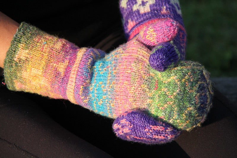 Happy Stitch Mittens by Lucy Neatby | Digital Pattern
