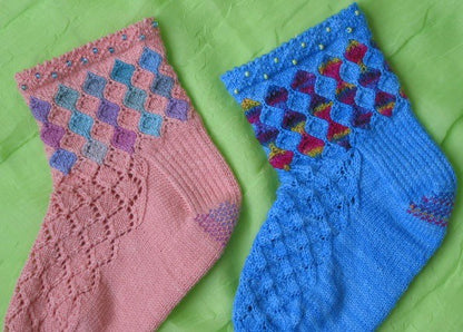 Harlequin Socks by Lucy Neatby | Digital Pattern