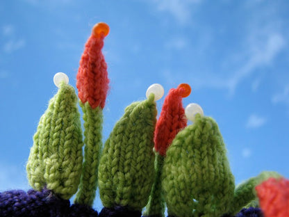 Hot Tamales Toes by Lucy Neatby | Digital Pattern