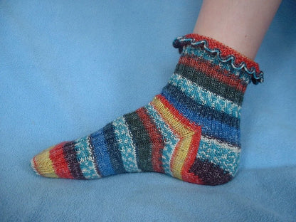Marietta Rib Socks by Lucy Neatby | Digital Pattern