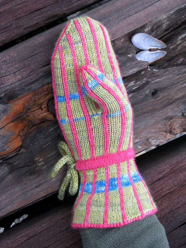 Pinstripe DK Mittens by Lucy Neatby | Digital Pattern