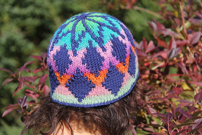 Sky Diamond DK Hat by Lucy Neatby | Digital Pattern