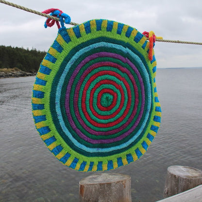 Super Nova Medallions by Lucy Neatby - Digital Pattern