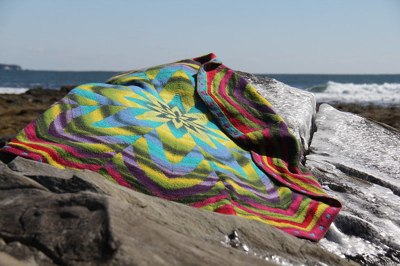 Zinnia Blanket by Lucy Neatby - Digital Pattern